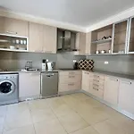 Heilige Efigenie By Interhome לוריניה