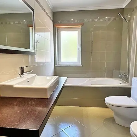 Heilige Efigenie By Interhome Prázdninový dům Lourinhã