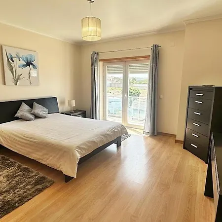 Heilige Efigenie By Interhome Vakantiehuis Lourinhã